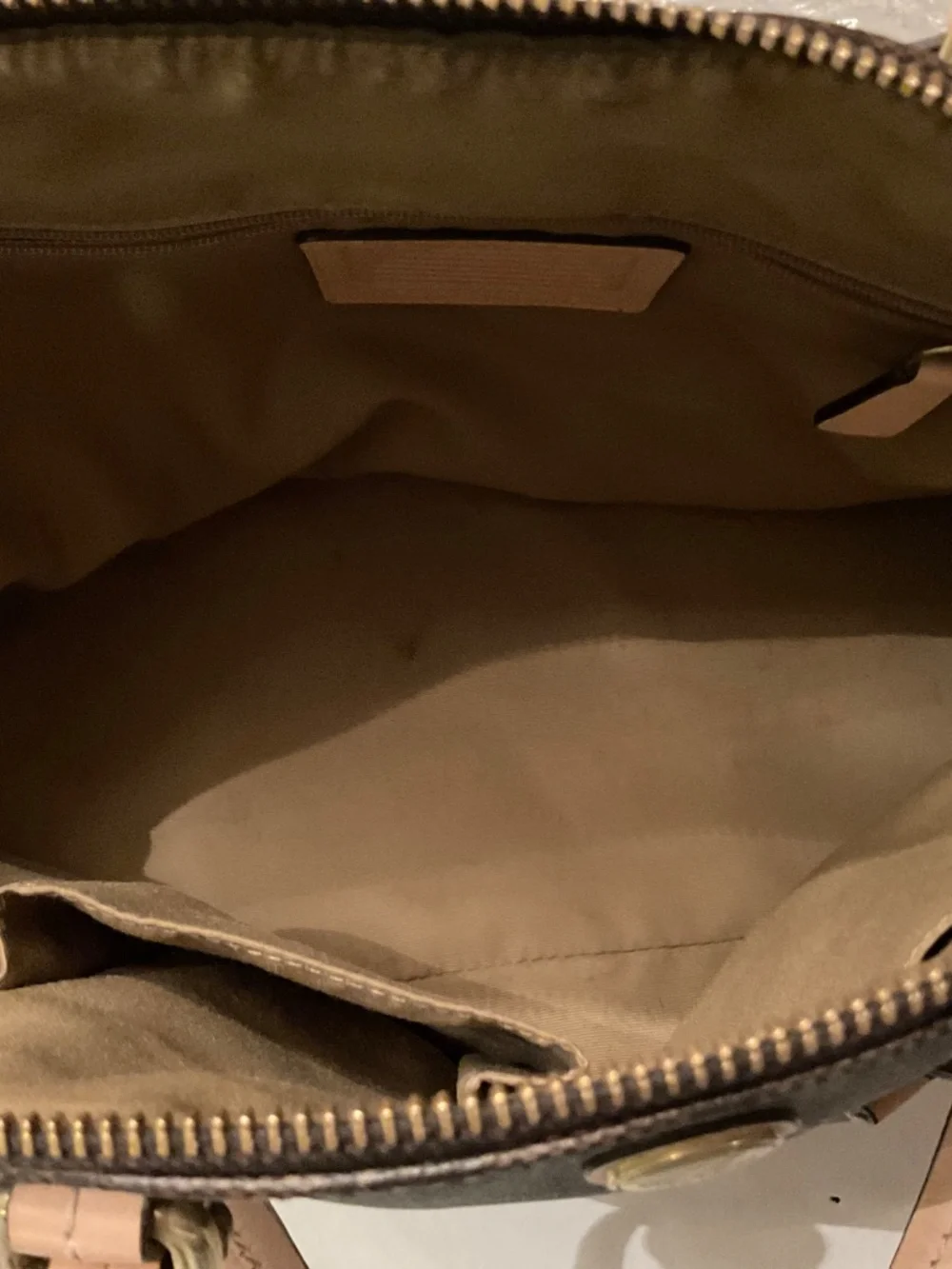 Coach F26184 Signature Peyton Cora Domed Satchel bag - Picture 12 of 12
